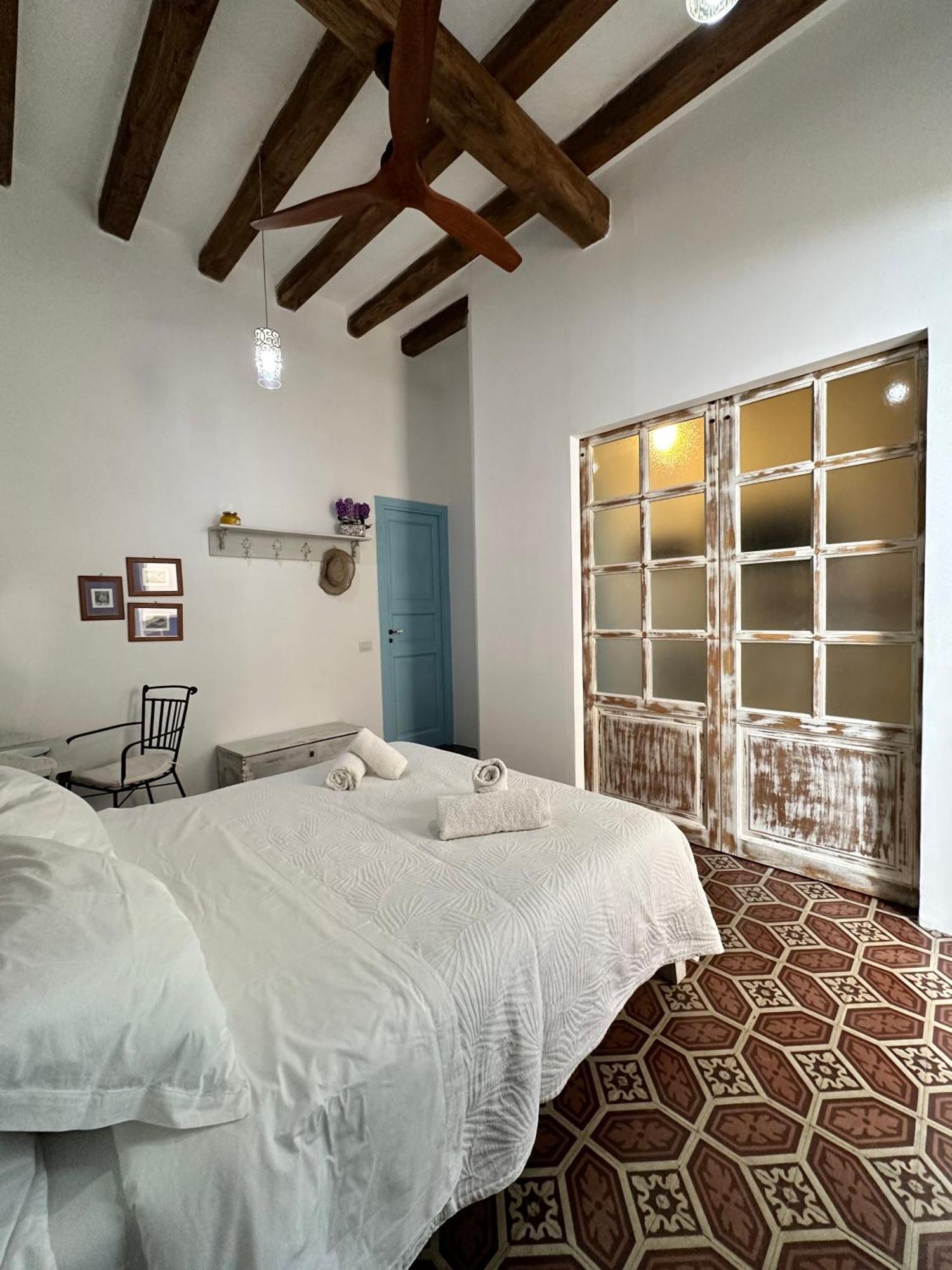 Bed and Breakfast Antica Dimora Santa Marina Salina Exterior foto