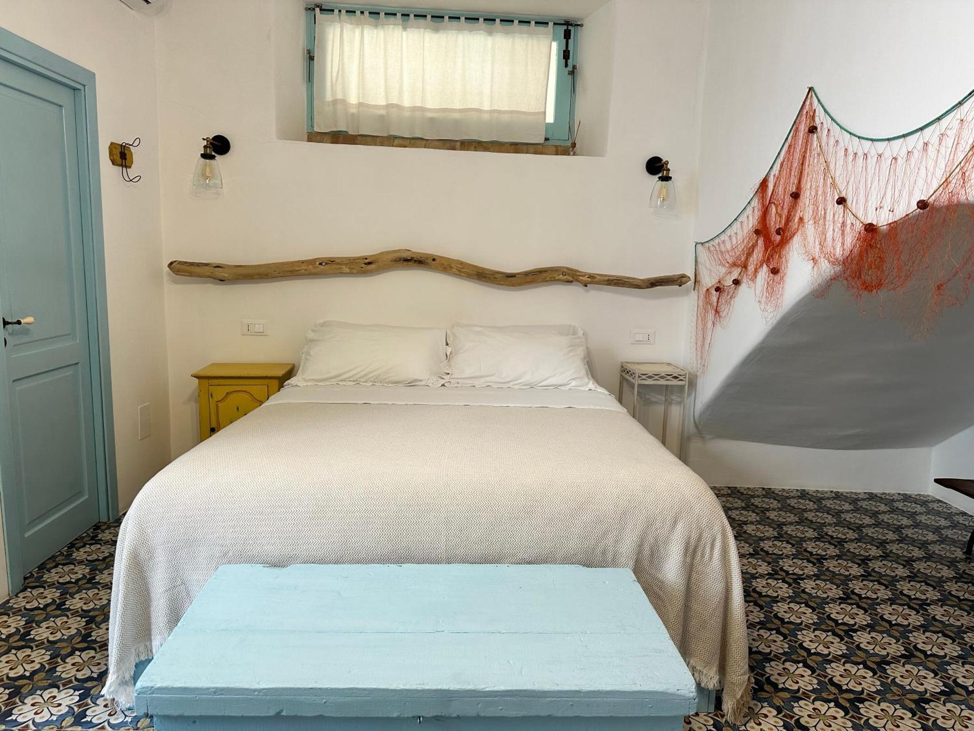 Bed and Breakfast Antica Dimora Santa Marina Salina Exterior foto