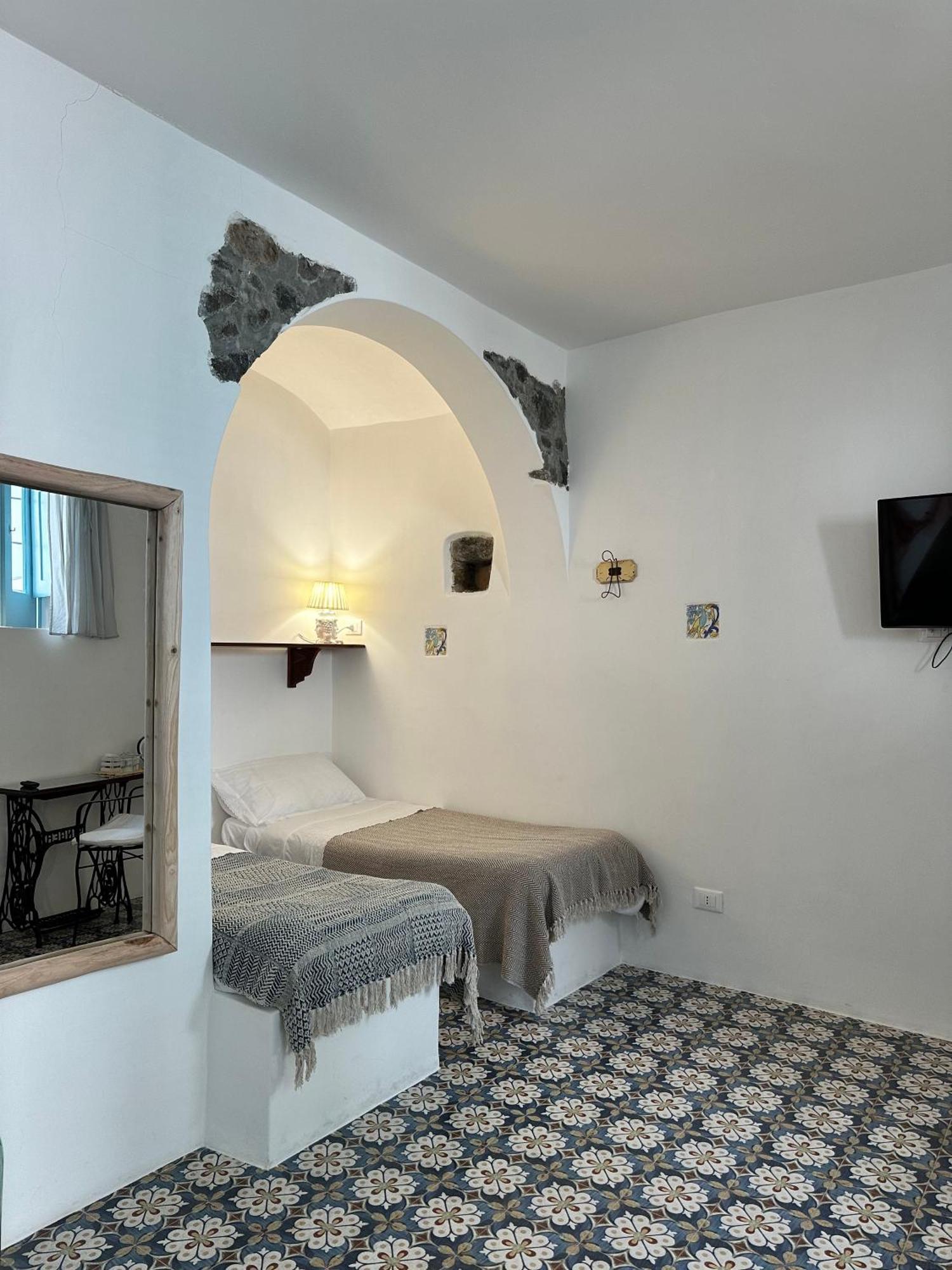 Bed and Breakfast Antica Dimora Santa Marina Salina Exterior foto